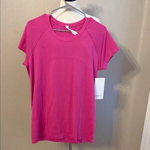 Lululemon Women's Pink Athletic Top